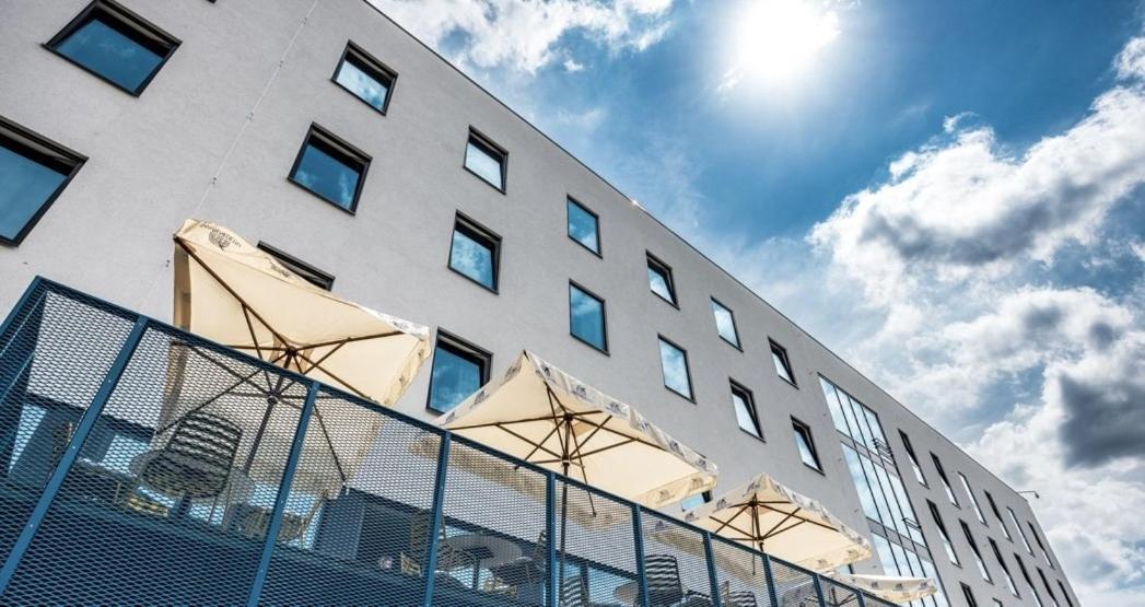 Hotel Active Stadium Lovosice Exteriör bild